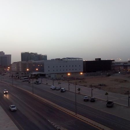 Al Makan Al Mosafer 116 Hotel By Al Azmy Rijád Kültér fotó