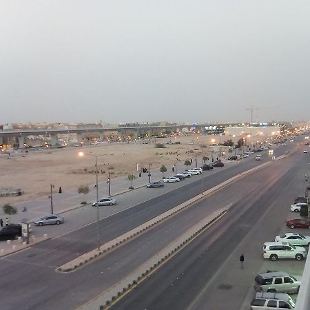 Al Makan Al Mosafer 116 Hotel By Al Azmy Rijád Kültér fotó