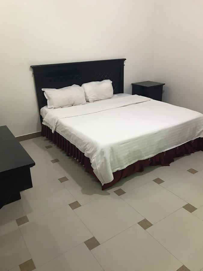 Al Makan Al Mosafer 116 Hotel By Al Azmy Rijád Kültér fotó