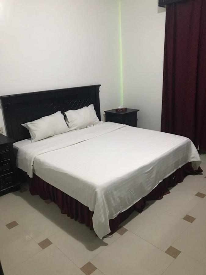 Al Makan Al Mosafer 116 Hotel By Al Azmy Rijád Kültér fotó