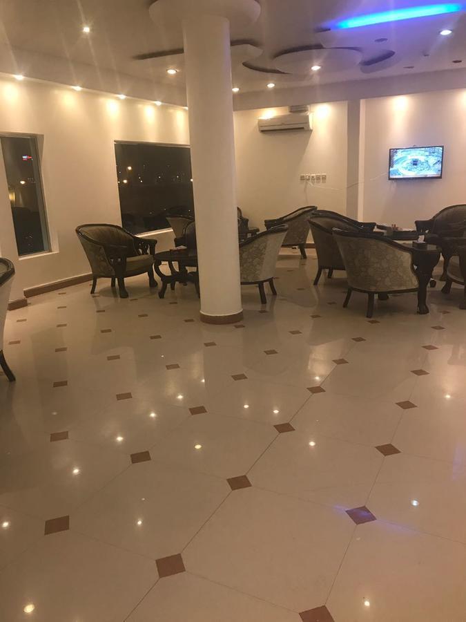 Al Makan Al Mosafer 116 Hotel By Al Azmy Rijád Kültér fotó