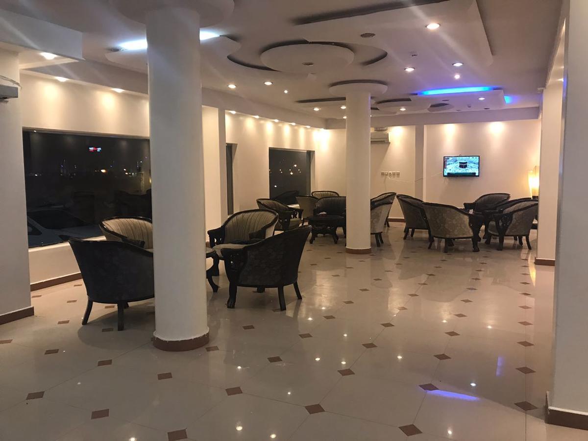 Al Makan Al Mosafer 116 Hotel By Al Azmy Rijád Kültér fotó